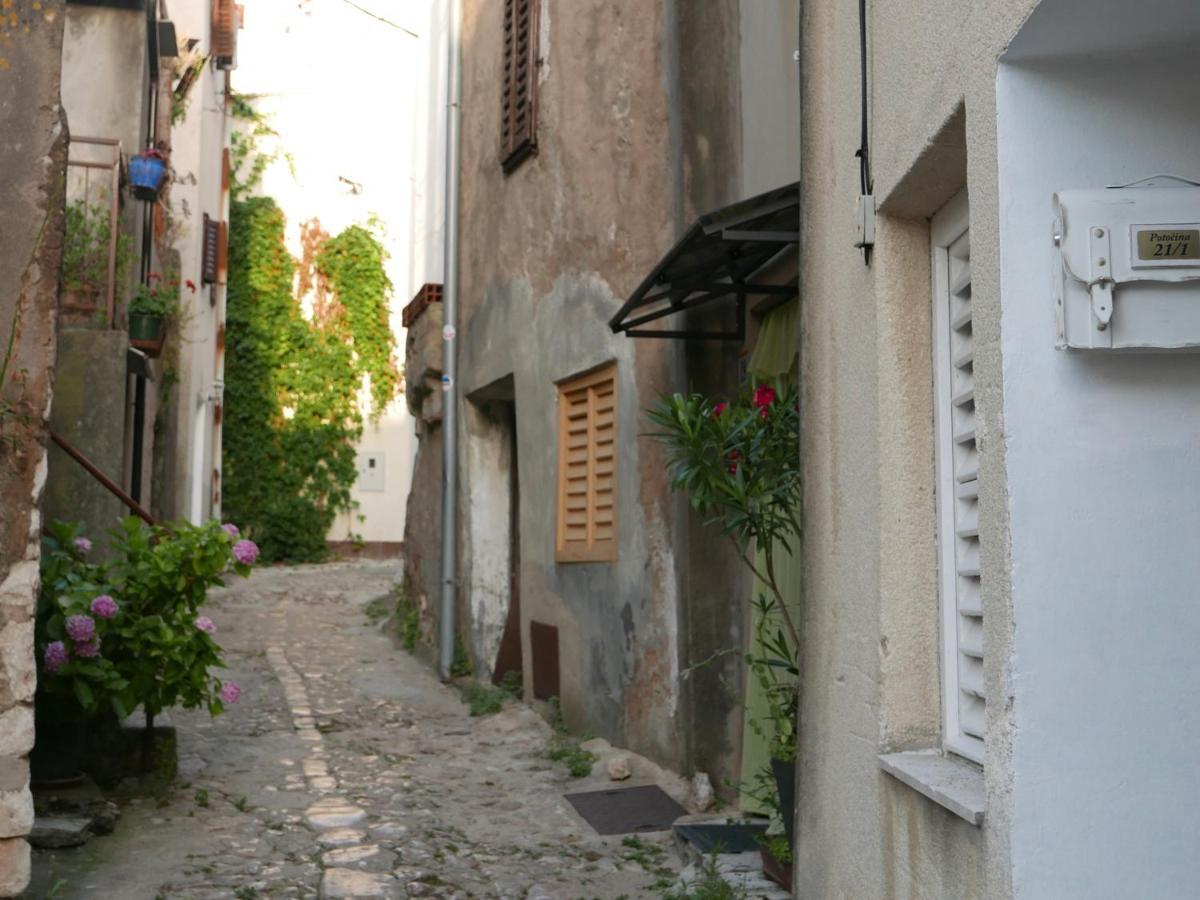 Apartmán Potocina 21 Vrbnik Exteriér fotografie